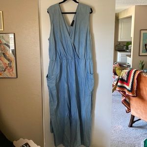 Like new eloquii chambray jumpsuit size 26 pockets!